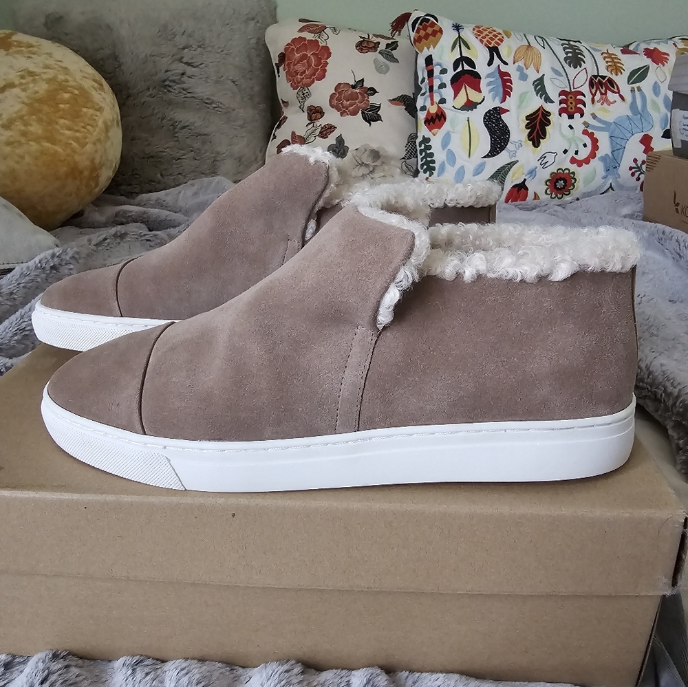 Lucky Brand Suede Lyndyna Mid Top Faux Fur Lined - Rockstone size 9US women